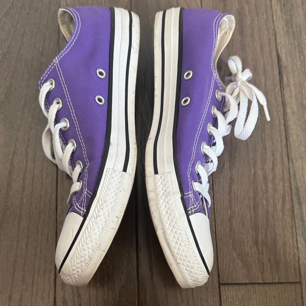 Converse - Picture 8 of 9